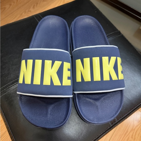 Nike Off Court Men’s Navy and Yellow Slides main image 6